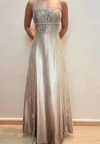 Vestido de Festa de Cetim com Alças Finas de Espaguete, Tule e Contas, Modelo Linha A, Vestido de Noite Y8139