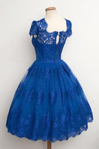 Robe de bal somptueuse bleu royal à bord festonné, longueur genou, pour retour à la maison