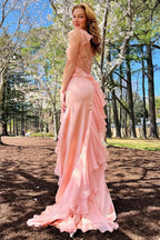 Smaragdgrünes Ballkleid mit quadratischem Ausschnitt und Schlitz