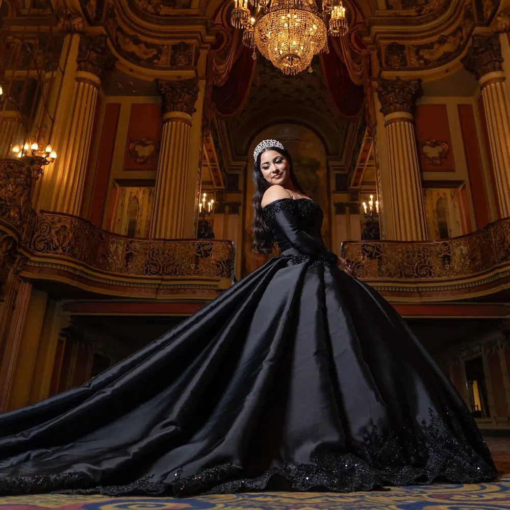 Customized Long Sleeves Black Ball Gown Quinceanera Dress 2026 Bead Two Pieces Sweet 16 Dress Birthday Party Vestidos De