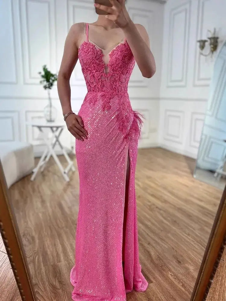 Robe de bal sirène en plumes roses de luxe avec fente et perles LA72987