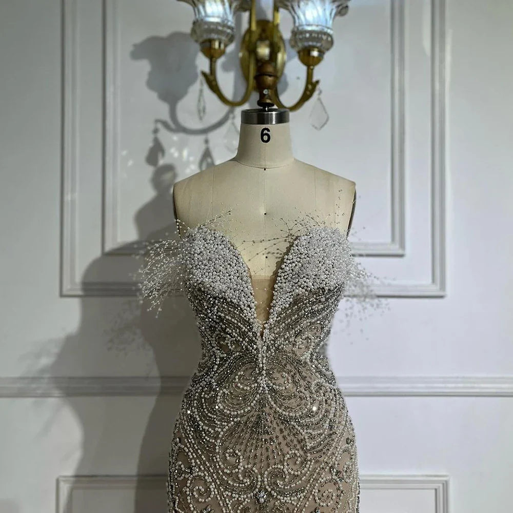 Serene Hill 2025 Weiß Nude Geteilter Meerjungfrau Perlenbesticktes Luxuriöses Abendkleid für Damen Hochzeitsfeier LA72522