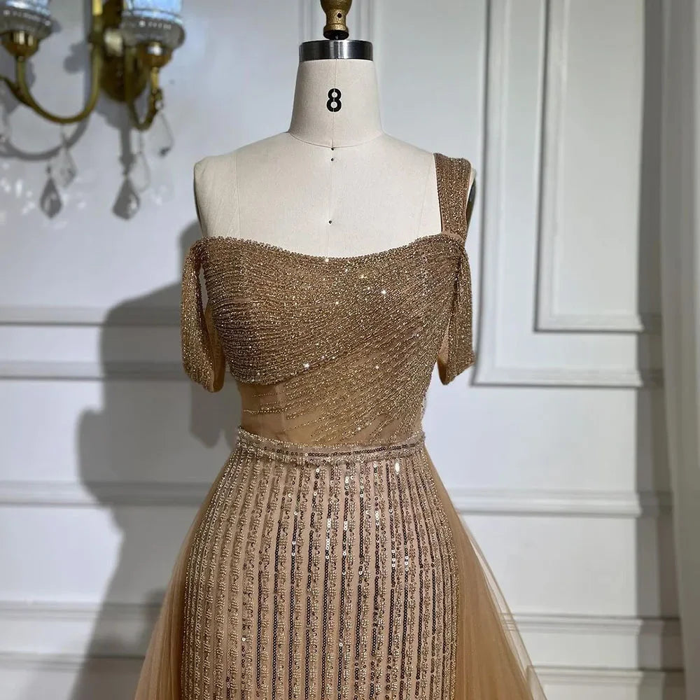 Serene Hill Gold Meerjungfrau Elegantes Ein-Schulter Überrock Perlenverzierte Luxuriöse Abendkleider Roben 2025 Für Frauen Hochzeit Fest LA72453