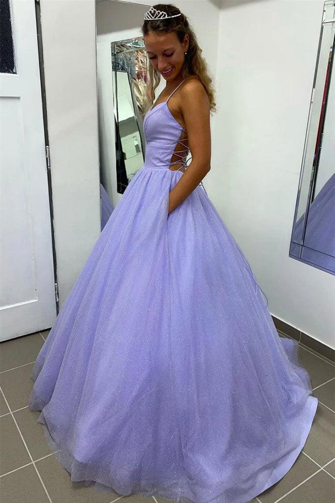 Vestido Formal de Baile em Tule com Decote em V, Corte em A, Cor Lavanda Brilhante, com Bolso