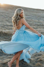 Robe de mariée de plage rustique bleu ciel fendue à la cuisse avec traîne de cour, MW281