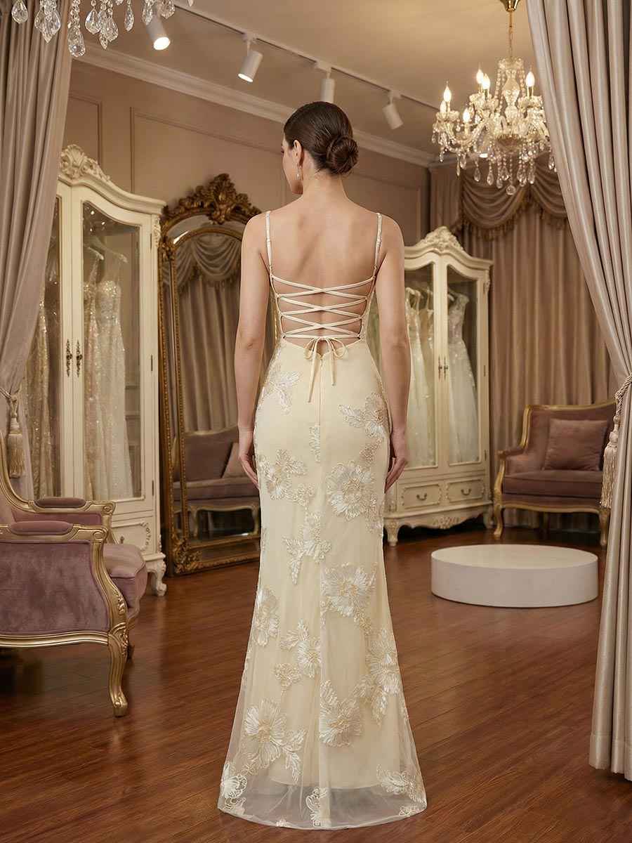 Vestido de baile longo bordado floral com espartilho sereia com alças finas