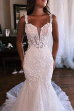 Abito da sposa bianco con pizzo a sirena cuore