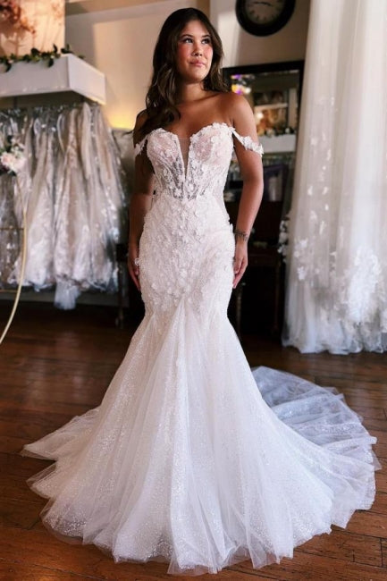 Abito da sposa bianco con pizzo a sirena cuore