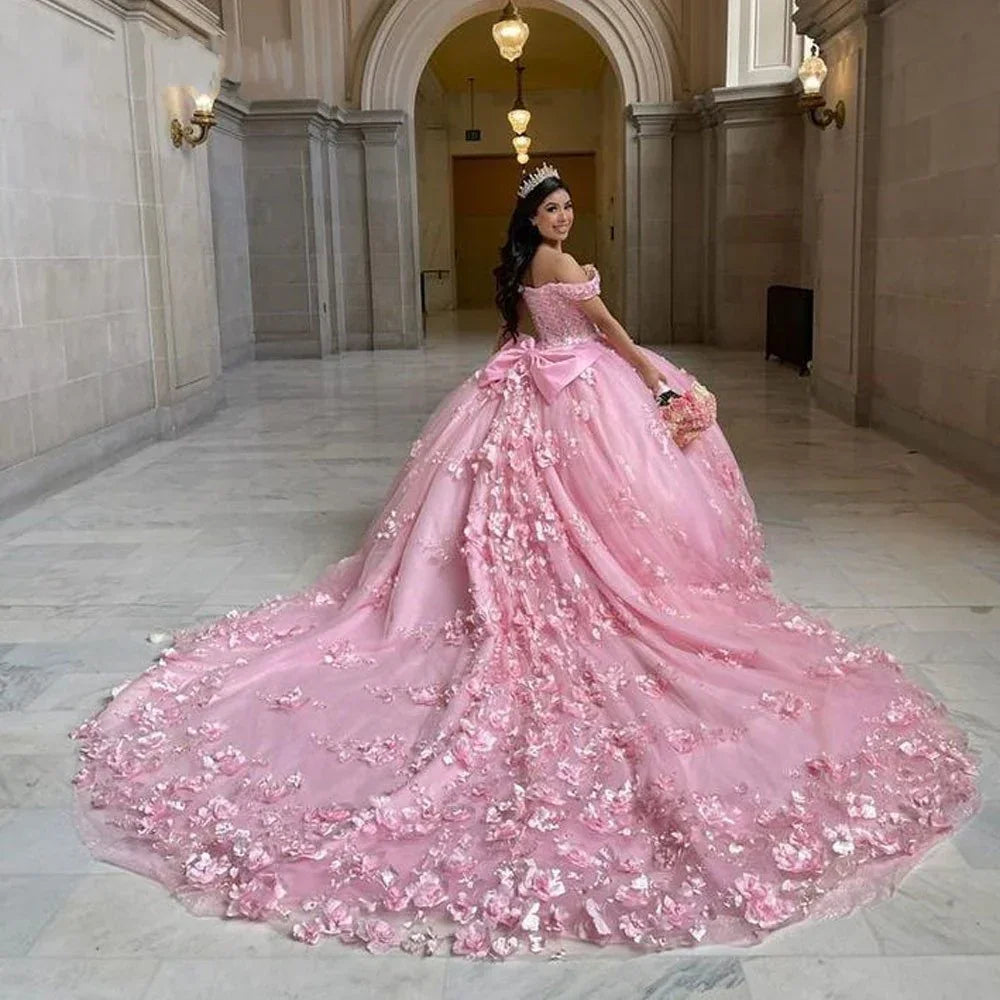 Vestido de Quinceanera Decote Fora do Ombro Cor-de-Rosa Vestido de Baile com Aplicações 3D e Cintura Ajustada Y6791