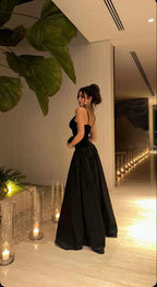 Vestido longo de cerimónia preto com alças de moda Y7992