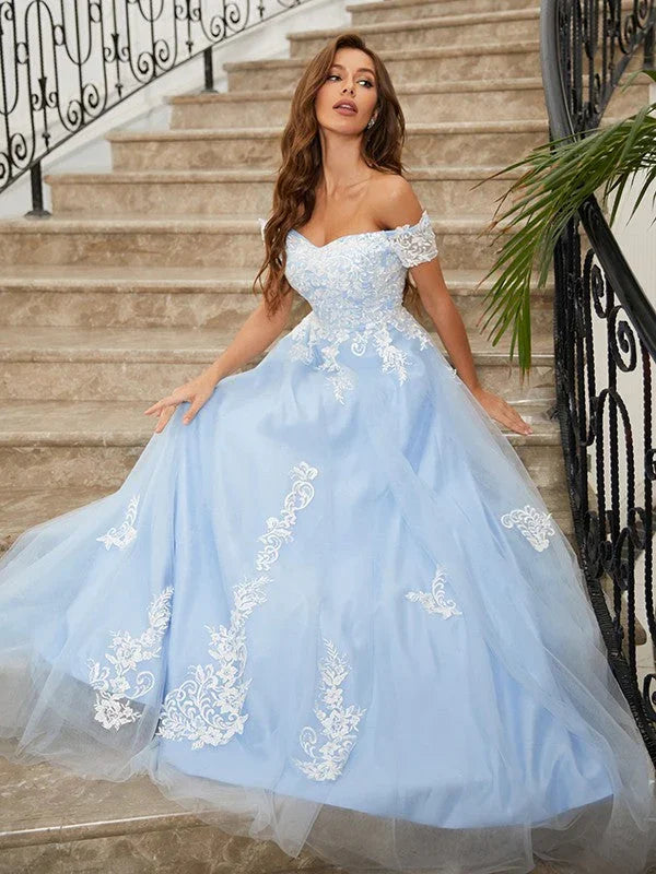 Vestidos de Baile com Aplicação de Tule e Ombros Descobertos SYP165