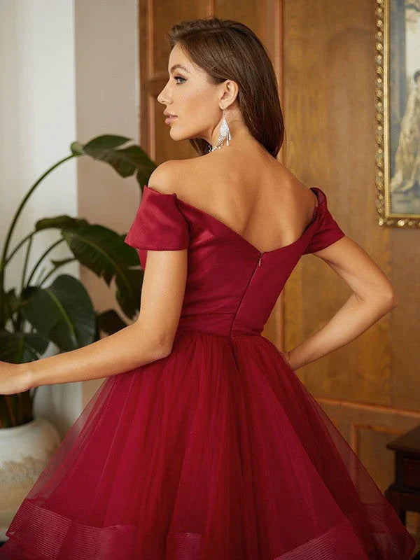 Vestidos de Baile com Folhos de Tule e Ombros Descobertos SYP141