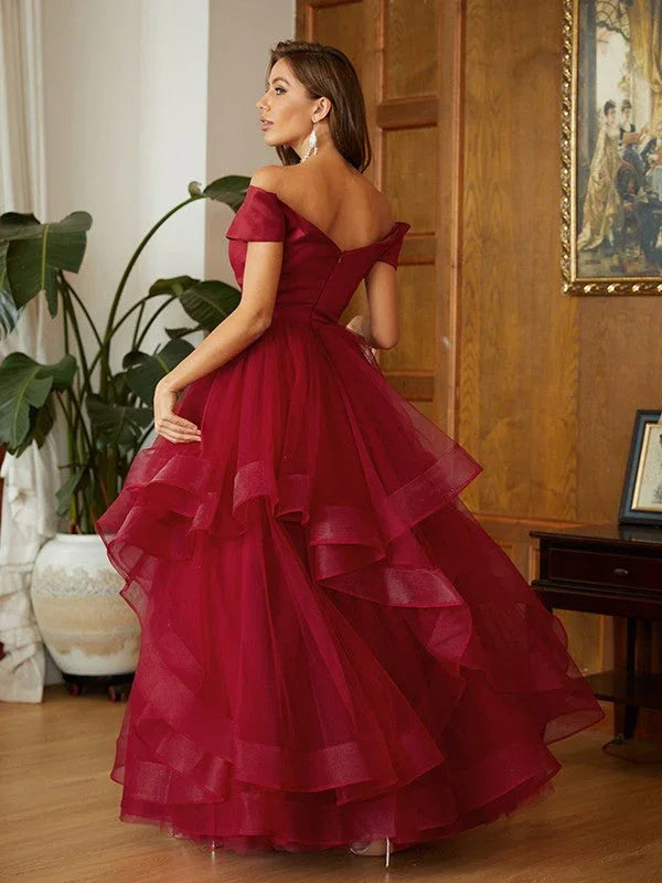 Vestidos de Baile com Folhos de Tule e Ombros Descobertos SYP141