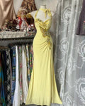 Elegantes gelbes Meerjungfrauen-Kleid mit Neckholder, Pailletten, Diamantbesatz, lang, Ballkleid, rückenfrei, mit Schlitz, Abendkleid Y8554