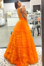 Roycebridal Reese | Langes A-Linien-Ballkleid aus Tüll mit V-Ausschnitt in Orange