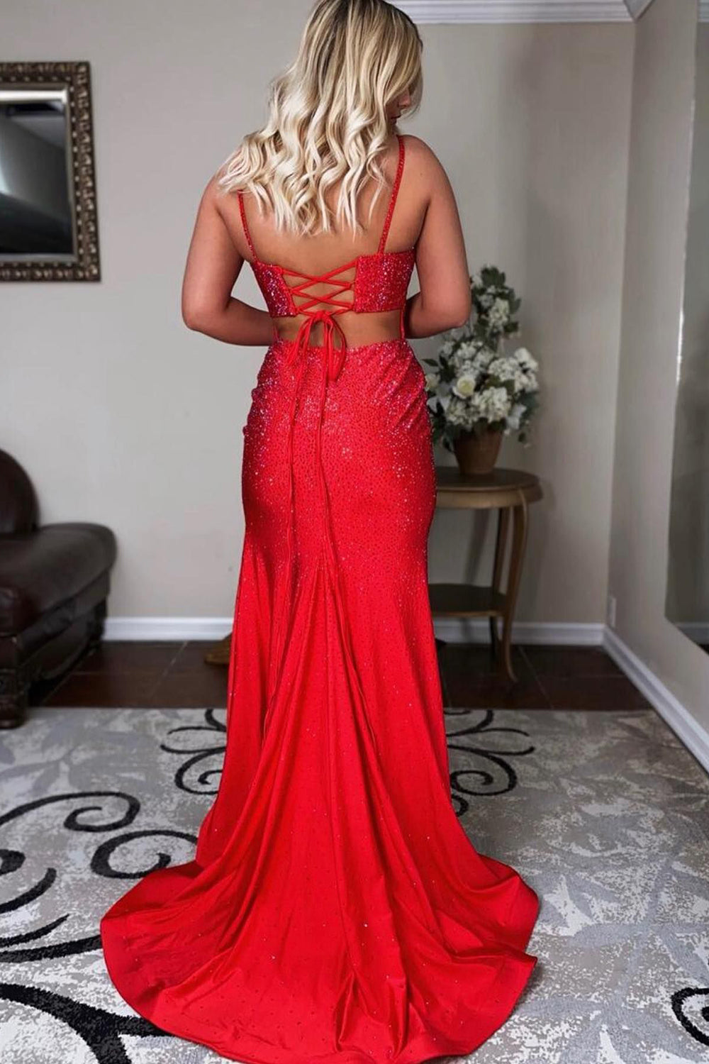 Meerjungfrau-Ballkleid aus Satin mit Spaghettiträgern und Perlen und Schlitz