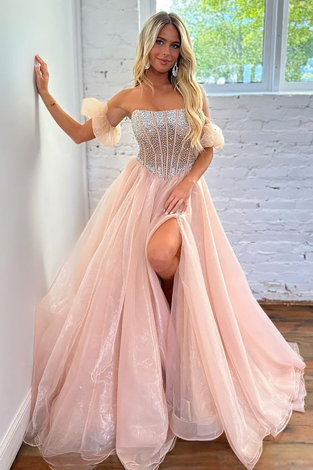 Roycebridal Brianna | A-Linien-Ballkleid aus trägerlosem Organza in Rosa mit Korsett