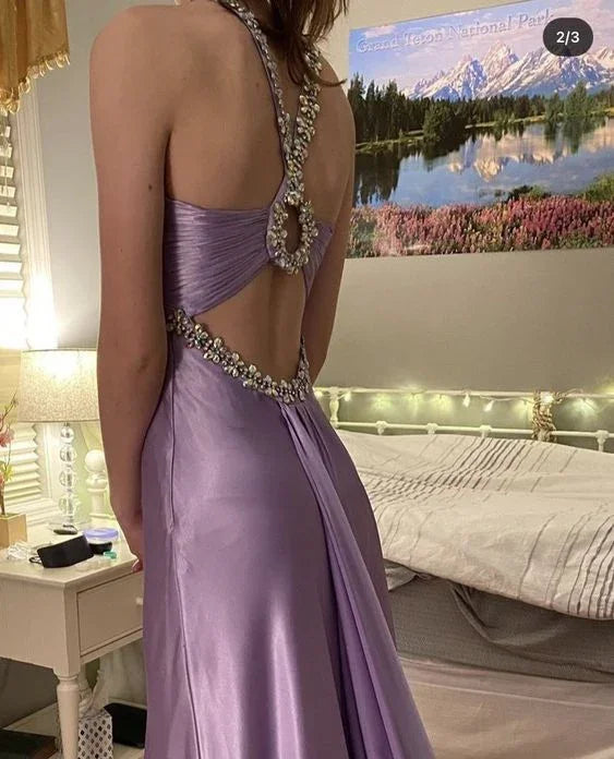 Vestidos longos de baile de finalistas em cetim lilás claro com contas Y6335