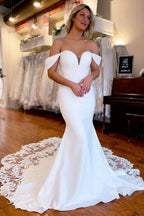 Robe de mariée longue sirène blanche à épaules dénudées avec bordure en dentelle