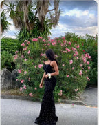 Vestido largo de noche negro brillante con lentejuelas y espalda con cordones Y4946