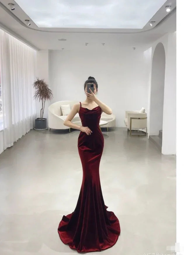 Vestido de noche largo de sirena de terciopelo rojo elegante Vestido largo de gala Y7824