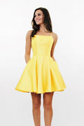Vestido Amarelo em Linha A para Festa de Regresso a Casa com Bolsos, Vestido Simples para Formatura