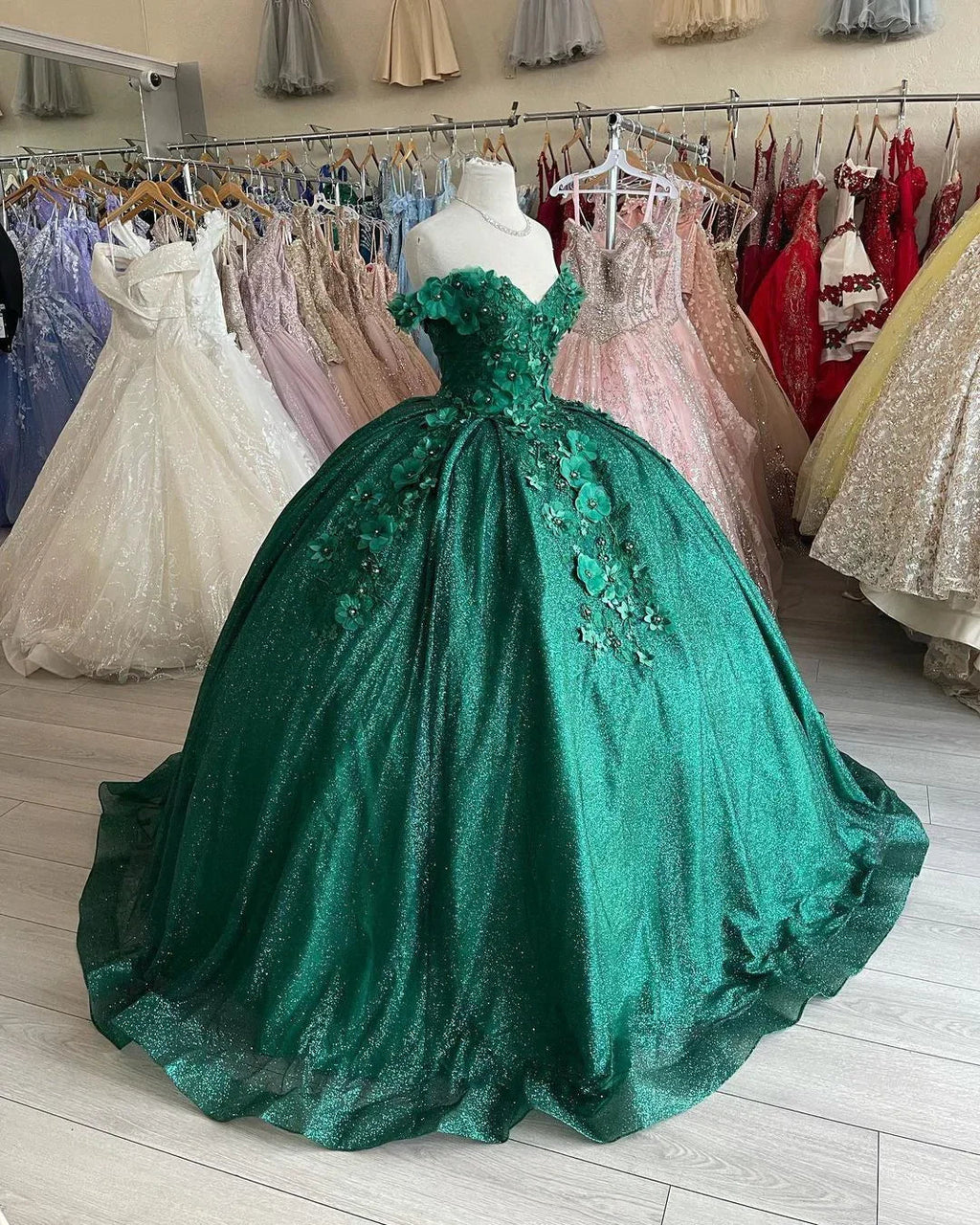 Robe de bal verte à épaules dénudées avec fleurs Robe de seize ans Y1116