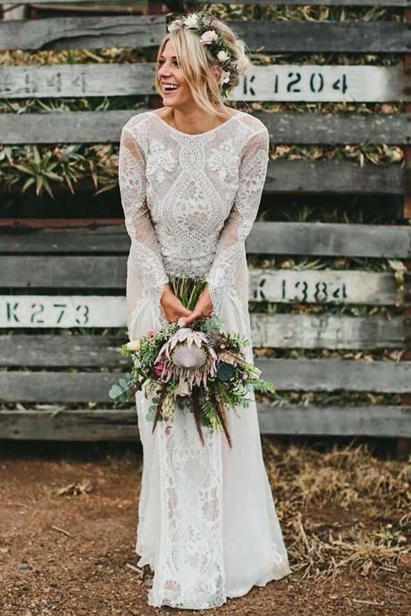 Robe de mariée en mousseline, manches longues, dos nu, coupe fourreau avec dentelle
