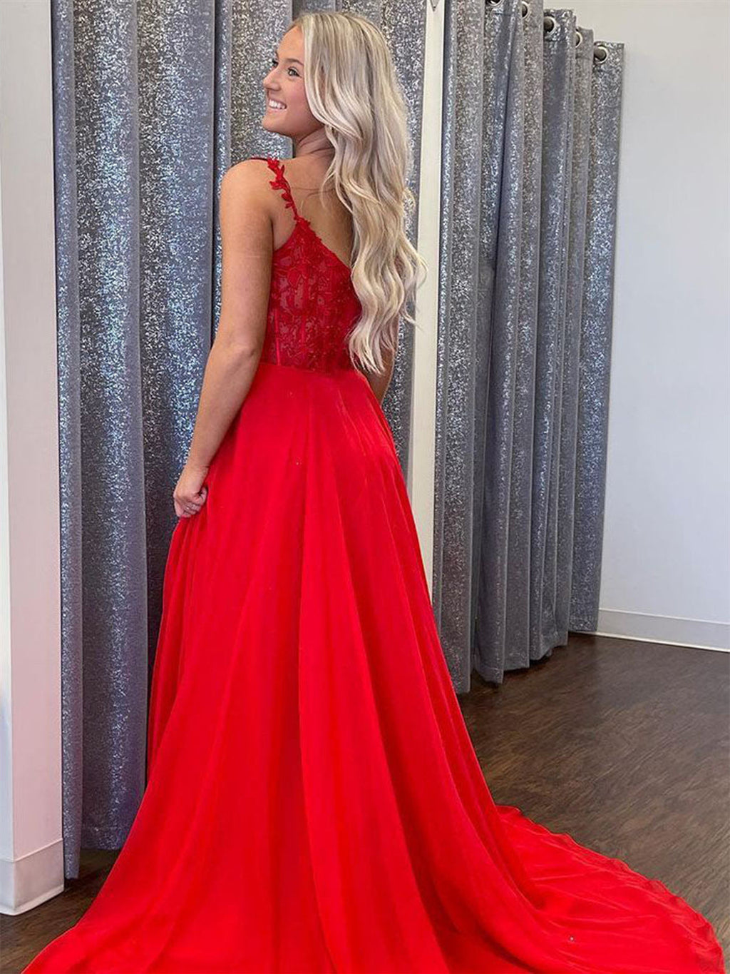 A-line V Neck Lace Long Prom Dresses with Slit Red Chiffon Formal Graduation Evening Gowns