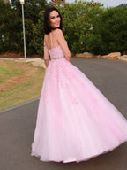 A-Line/Elegant Tulle Applique Halter Sleeveless Floor-Length Prom Dresses
