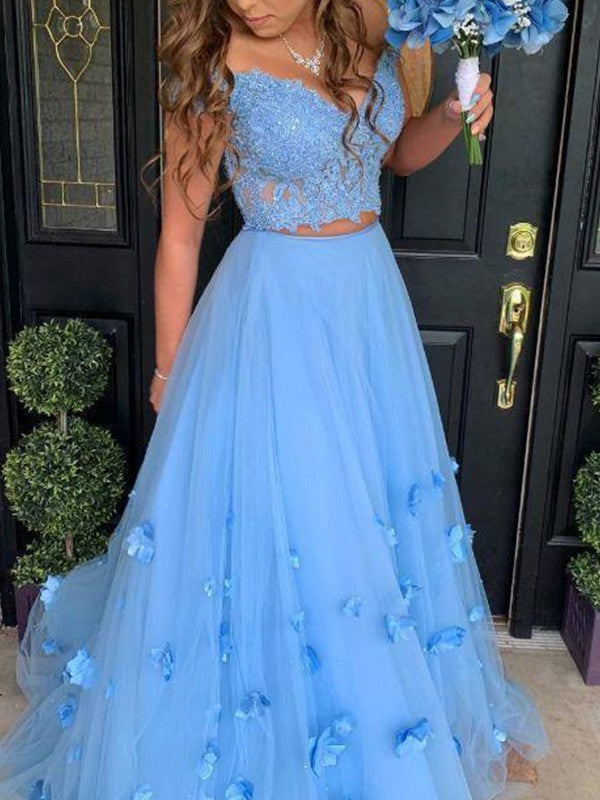 A-Line/Elegant Tulle Off-the-Shoulder Applique Sleeveless Floor-Length Prom Dresses