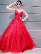 A-Line/Elegant Tulle V-neck Floor-Length Applique Sleeveless Prom Dresses