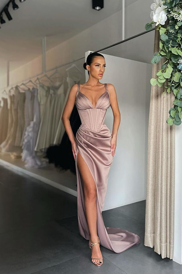 Vestido de fiesta con escote en V, sin mangas y tirantes finos