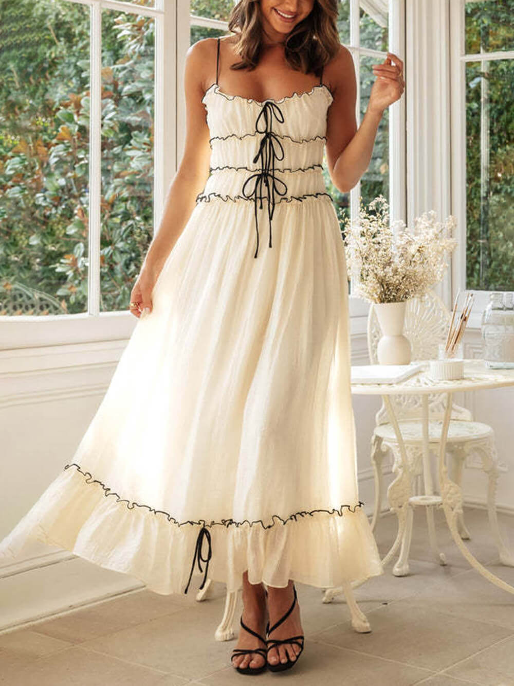 Robe patchwork élégante à bretelles tombantes