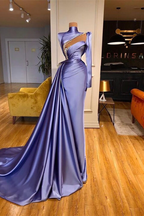 Vestido de Baile Comprido Sereia com Gola Alta, Mangas Compridas, Bordados e Folhos
