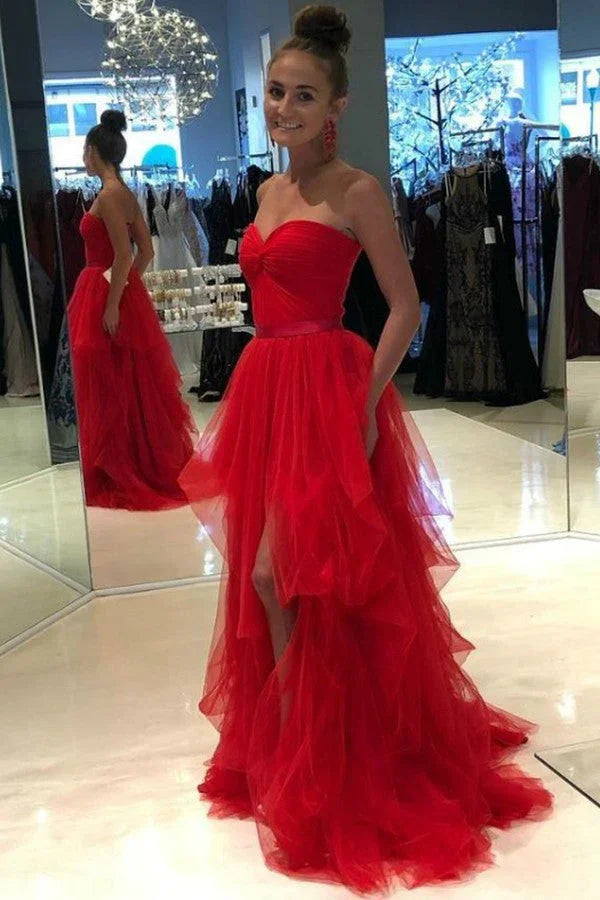 Robes de soirée rouges dos nu en tulle à volants Y1237