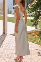 Grand Glimmer Maxikleid aus Satin mit einem Schulterträger 