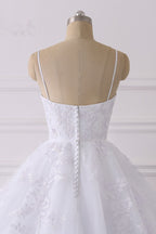 Vintage Spaghetti Strap Tulle V Neck Wedding Dress With Appliques Lace