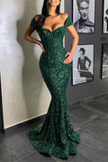 Vestido de Baile Longo Sereia com Decote Coração, Lantejoulas e Folhos