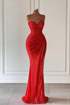 Robe de bal sirène sans manches à décolleté en cœur avec paillettes et fente haute sur la cuisse