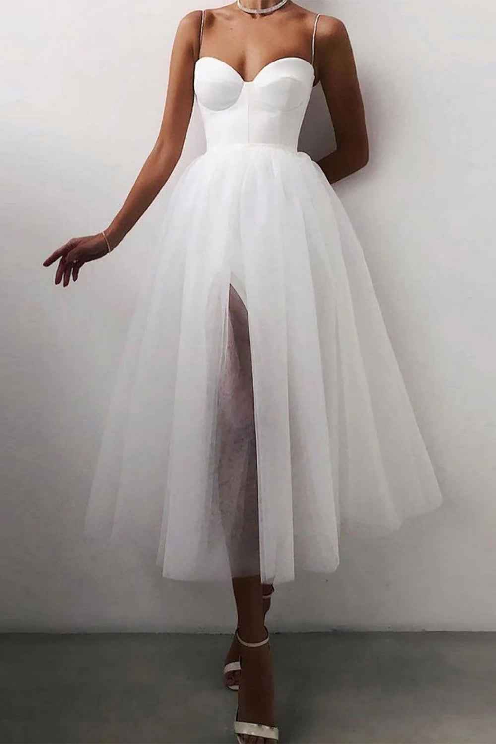 Elegant Black Tulle A Line Spaghetti Strap Midi Prom Dress With Built In Bra And Zipper Back For Evening Formal Parties