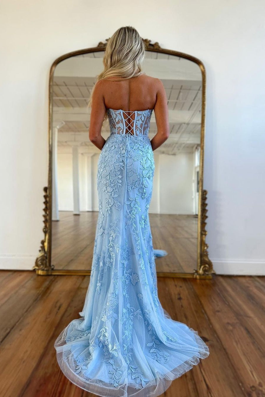 Robes de bal longues en dentelle bleu ciel à décolleté cœur style sirène