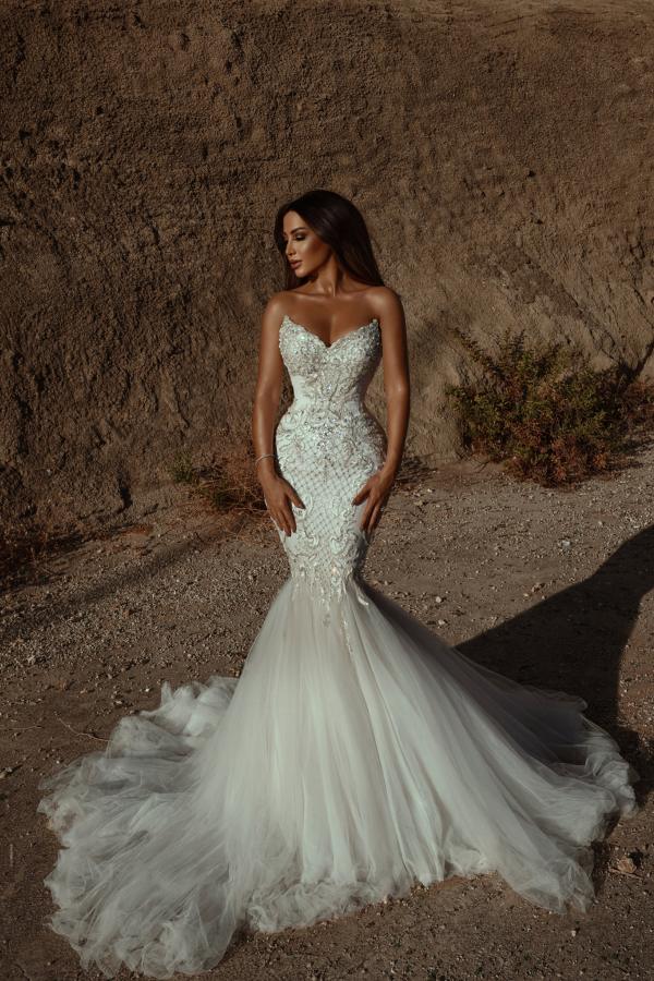 Modest Tulle Long Mermaid Wedding Dress With Lace Appliques Backless