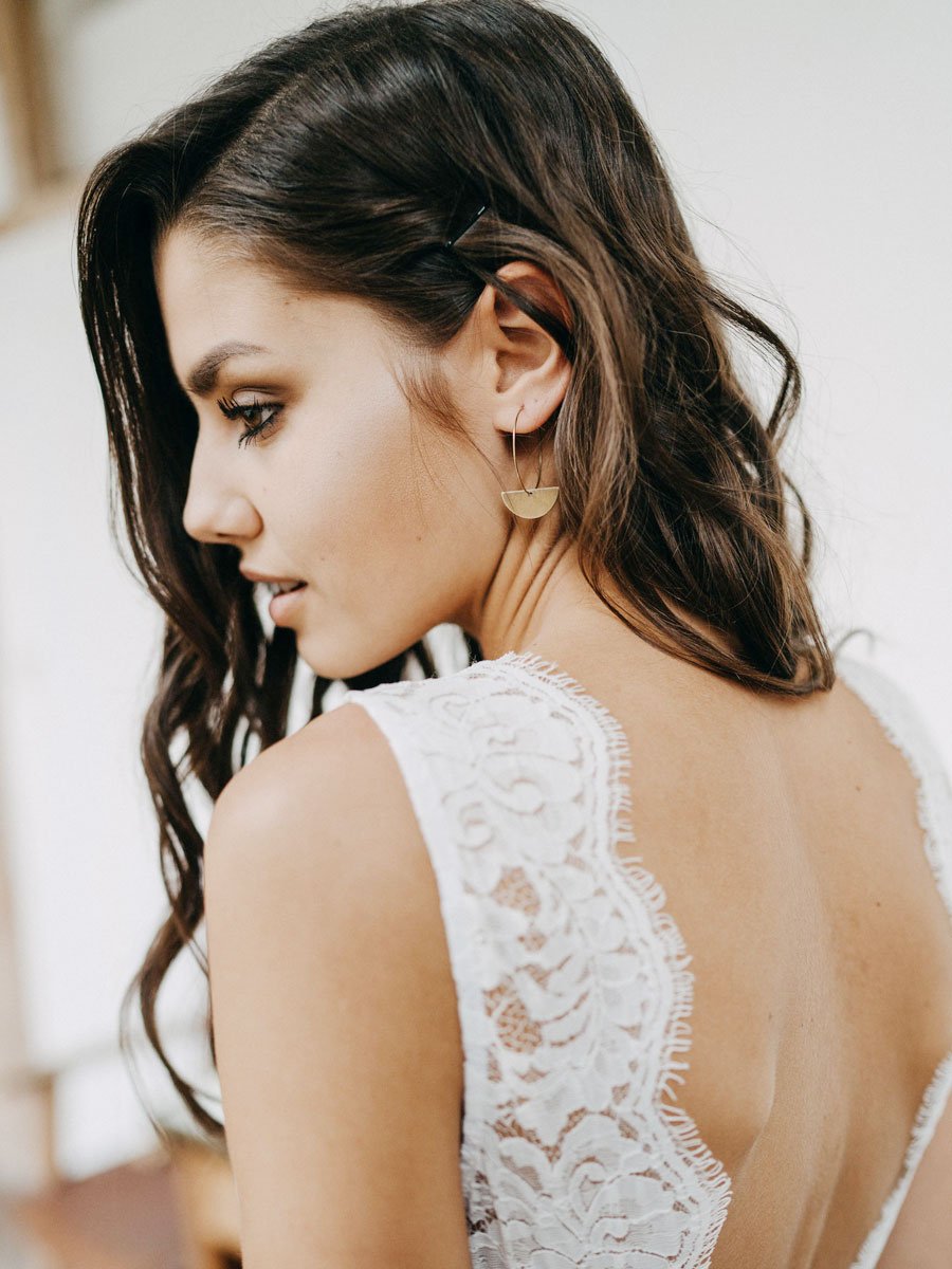 Lace Sleeveless Boho Wedding Dress With Floral Embroidery