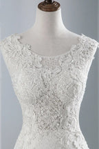 Chic Sleeveless Long Mermaid Jewel Tulle Wedding Dress With Lace Appliques