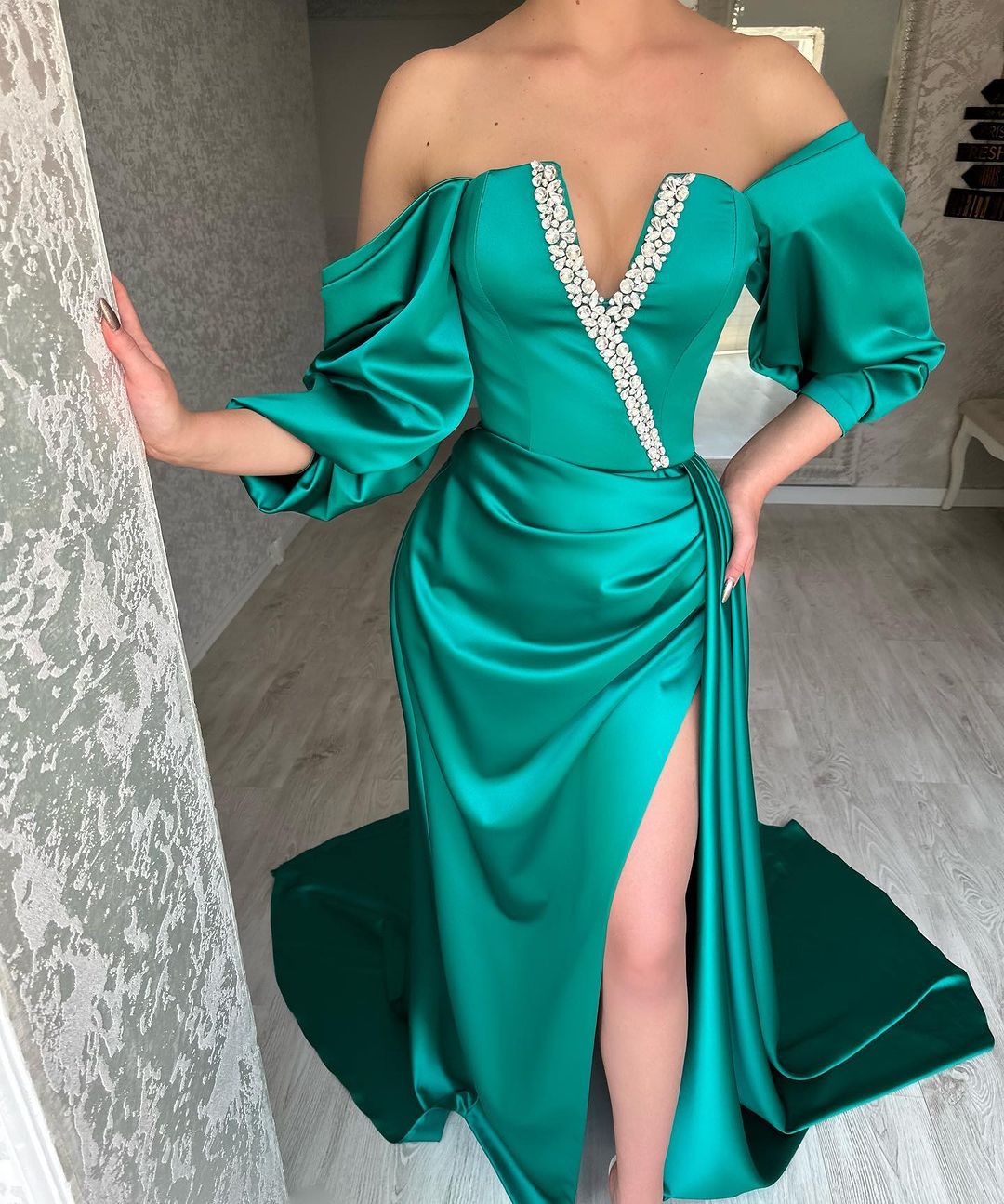 Amazing Long Green A-line Off-the-shoulder Prom Dress With Slit