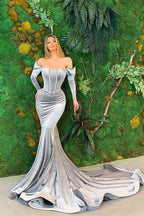 Vestido de fiesta largo de sirena de terciopelo con hombros descubiertos y mangas