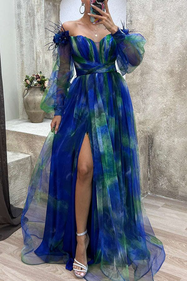 Robe de soirée maxi luxueuse à arrivée en mesh tulle floral, bretelles tombantes, plissée avec fente