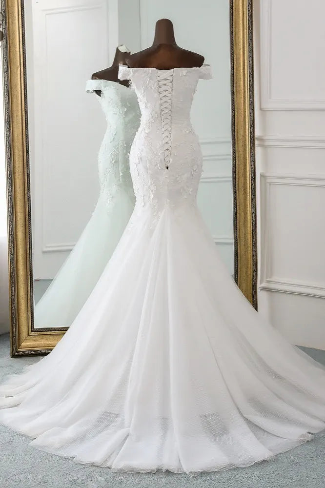Sexy Long Off The Shoulder Mermaid Silhouette Wedding Dress With Lace Tulle