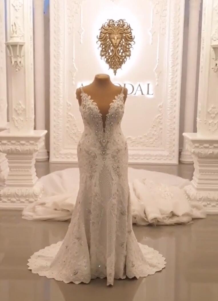 Spaghetti Straps Sweetheart A Line Backless Wedding Dress With Appliques Lace